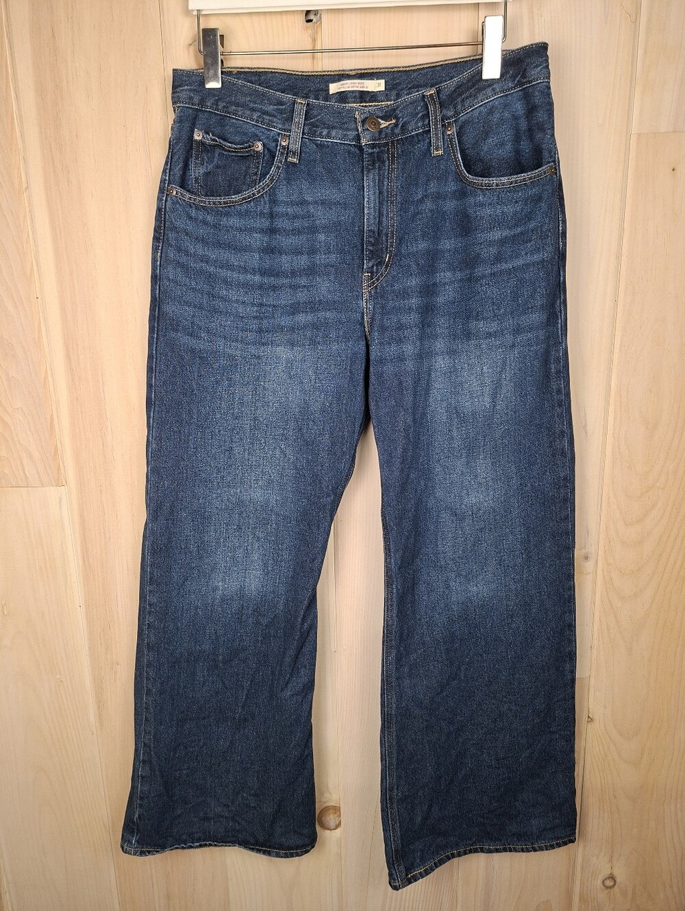 Levi's Middy Loose Boot Cut Dark Wash Jeans Size 31 - Picture 5 of 13